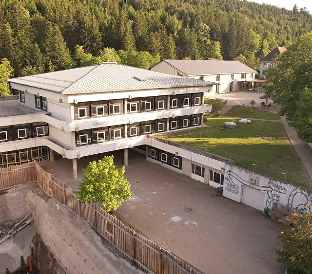 Spatenstich für den Neubau der Spor- und Mehrzweckhalle an der Fürstabt-Gerbert-Schule