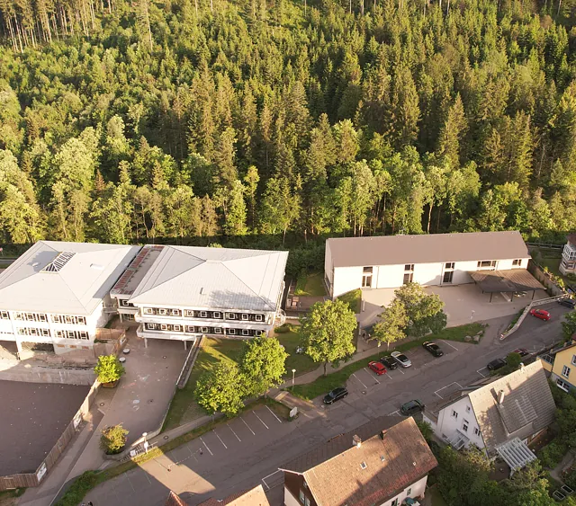 Spatenstich für den Neubau der Spor- und Mehrzweckhalle an der Fürstabt-Gerbert-Schule