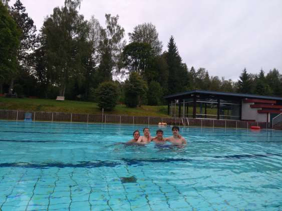 Waldfreibad-Besuch in Höchenschwand